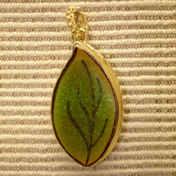 Gold Plated Pendant (Leaf 8675)