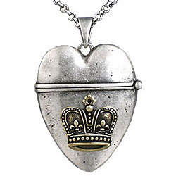 Queen of Hearts Story Heart Pendant - Click Image to Close