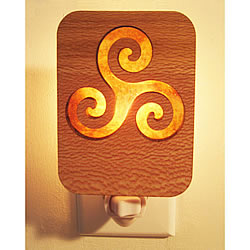 Triskelion Night Light (Sycamore Wood & Amber Mica)