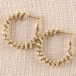 Tilla Twist Hoop Earrings (Cream)