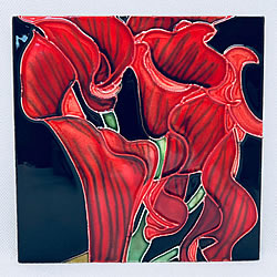 Red Lily Tile