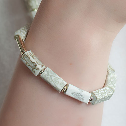 Linen Square Beaded Bracelet - Click Image to Close