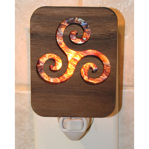 Triskelion Night Light (Walnut Wood & Mother of Pearl) - Click Image to Close