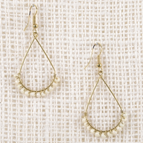 Hana Oval Loop Earrings (Cream) - Click Image to Close